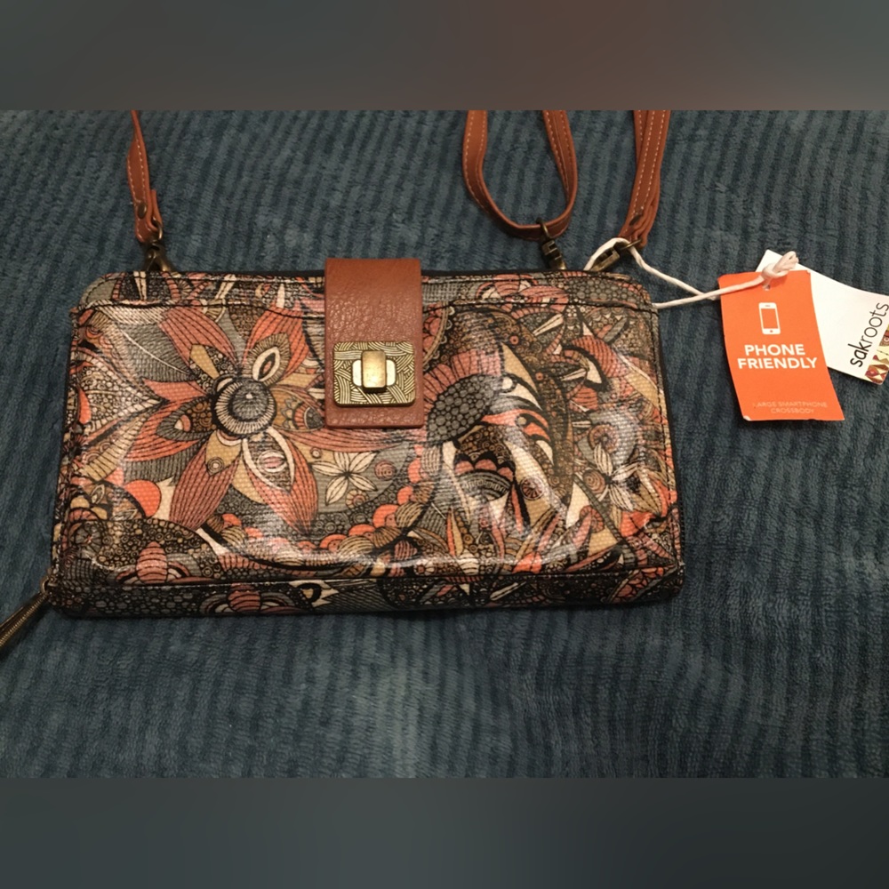 Sakroots smartphone crossbody wallet/purse.